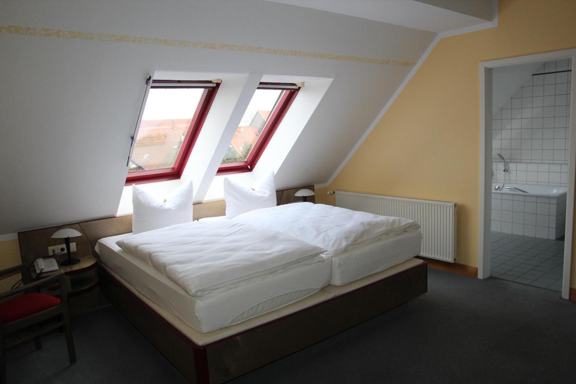 Hotel Reutterhaus Гарделеген Номер фото